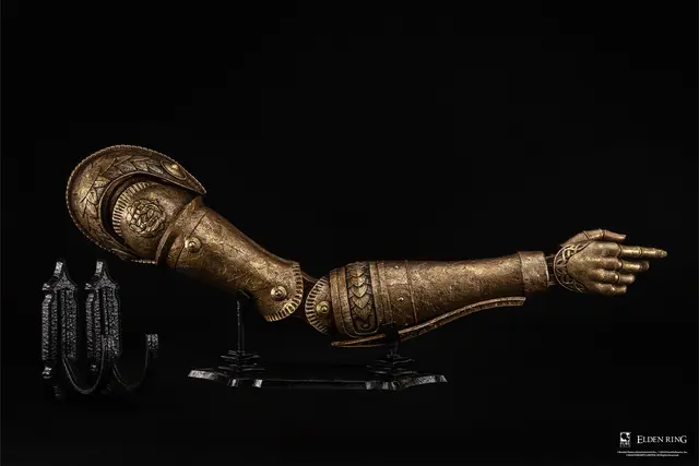 Reservar Figura Brazo de Malenia Replica Resina Escala 1:1 Elden Ring 89 cm Figuras de Videojuegos