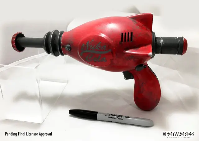 Reservar Réplica Thirst Zapper Nuka Cola Fallout 1/1 Diamond 18cm Estándar