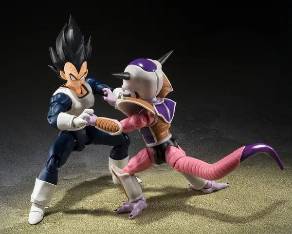 Reservar Figura Vegeta Old Battle Clothes Dragon Ball Z Premium 14 cm Figuras de Videojuegos Estándar