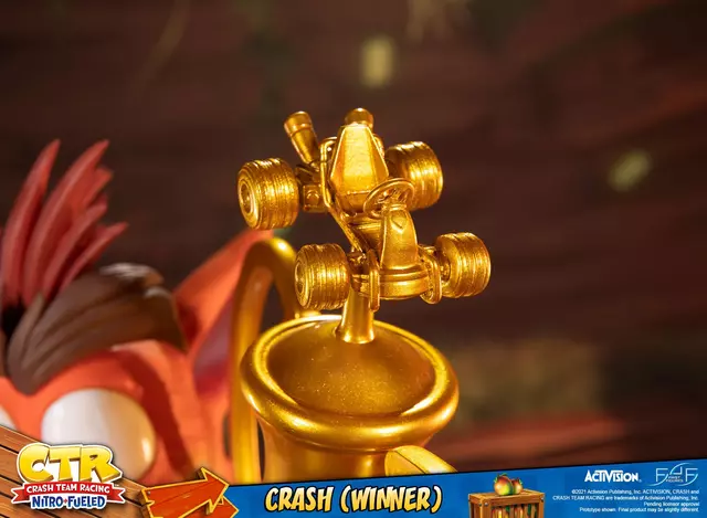 Comprar Figura Crash Estatua Resina Team Racing Nitro-Fueled Crash Winner 46 cm (Standard Edition) Figuras de Videojuegos Estándar screen 5