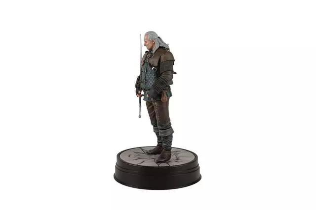 Comprar Figura Vesemir Witcher 3: Wild Hunt 21 cm Figuras de Videojuegos