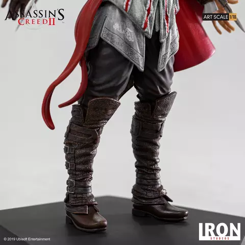 Comprar Figura Ezio Auditore Assassin's Creed II Escala 1:10 Figuras de Videojuegos Limitada screen 8