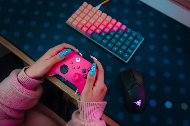 Comprar Mando Wireless Deep Pink Xbox Series screen 1